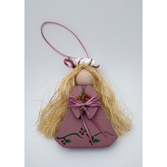 Handcrafted Wooden Angel Christmas Ornament Straw Hair with Bouquet Wood Block - Picture 6 of 7